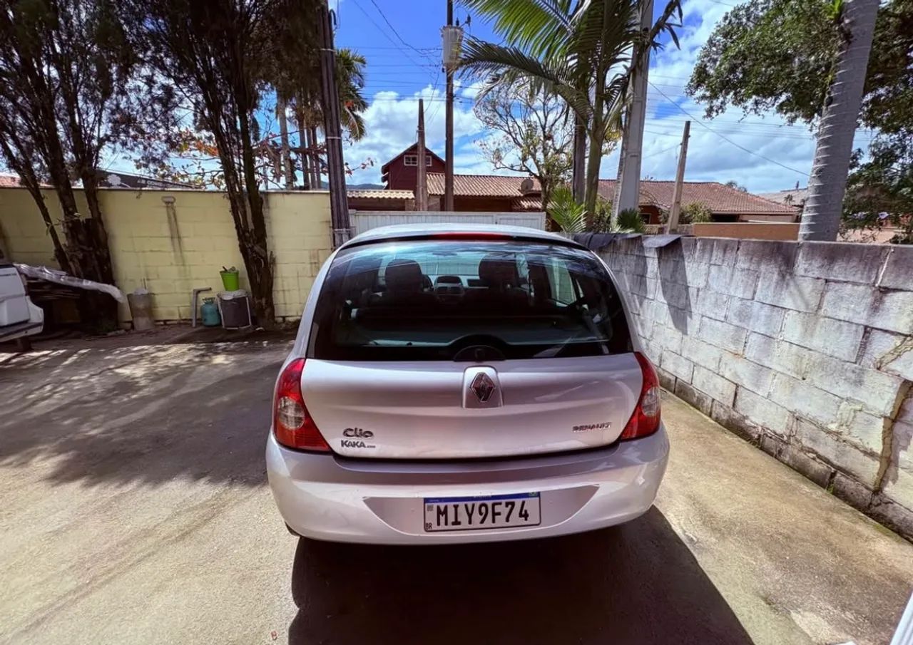 Renault Clio Hi-flex 1.0 16V 5P 2011 - Foto 2