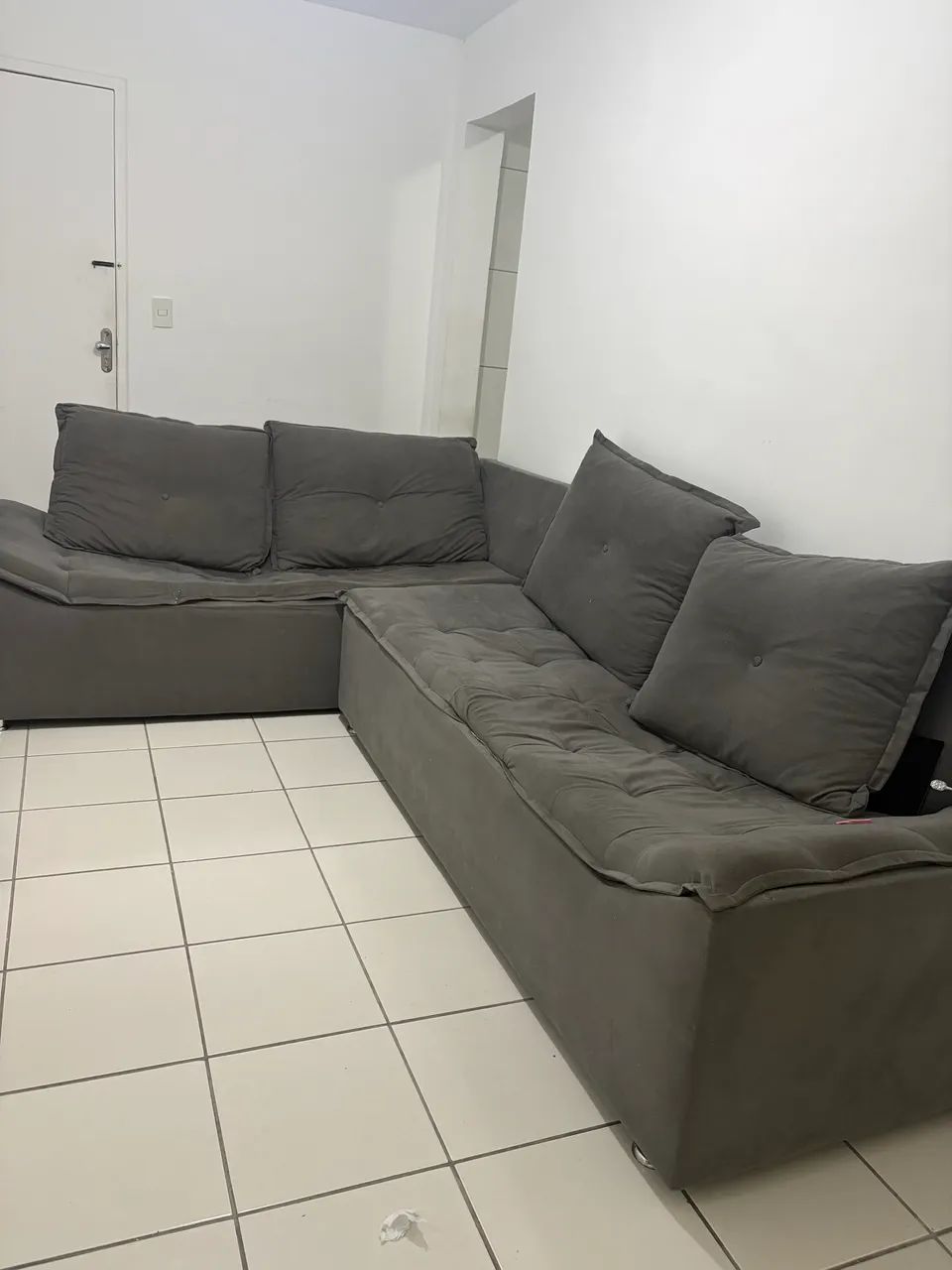 Sofá Formato L- 5 lugares ou mais 