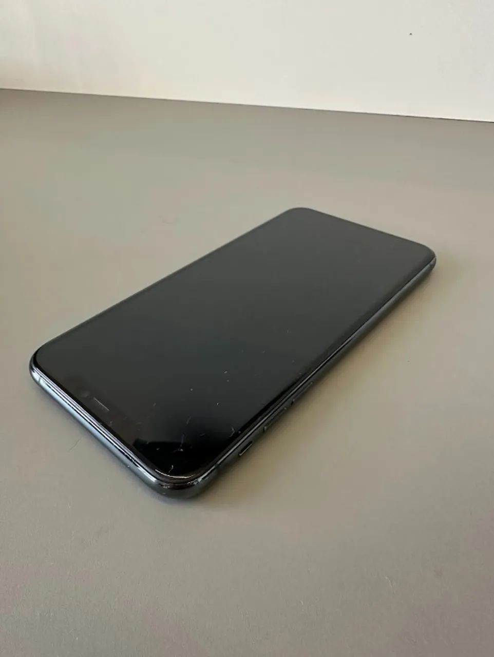 iPhone 11 Pro Max 64GB - Foto 2