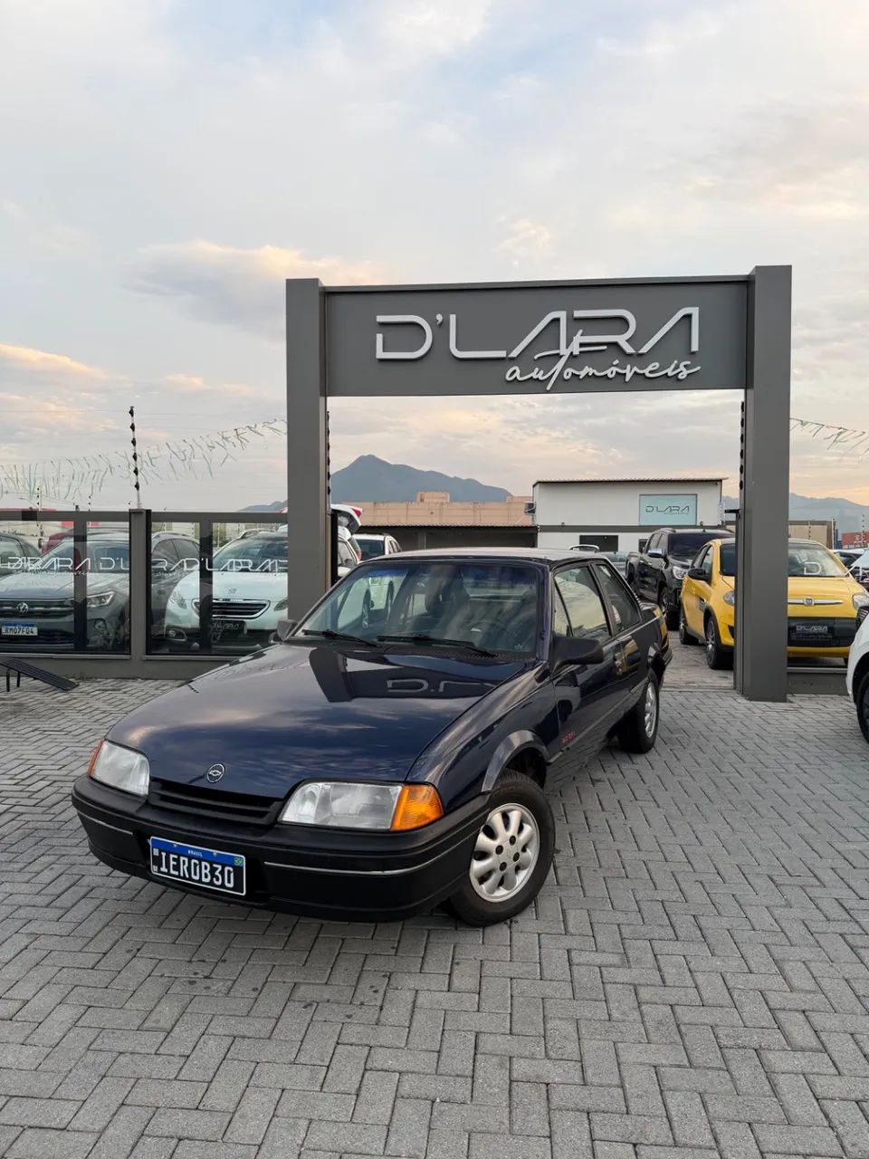 Chevrolet Monza GL 2.0 Efi/sl/l/650/club/barc.2e4p (álcool) 1994