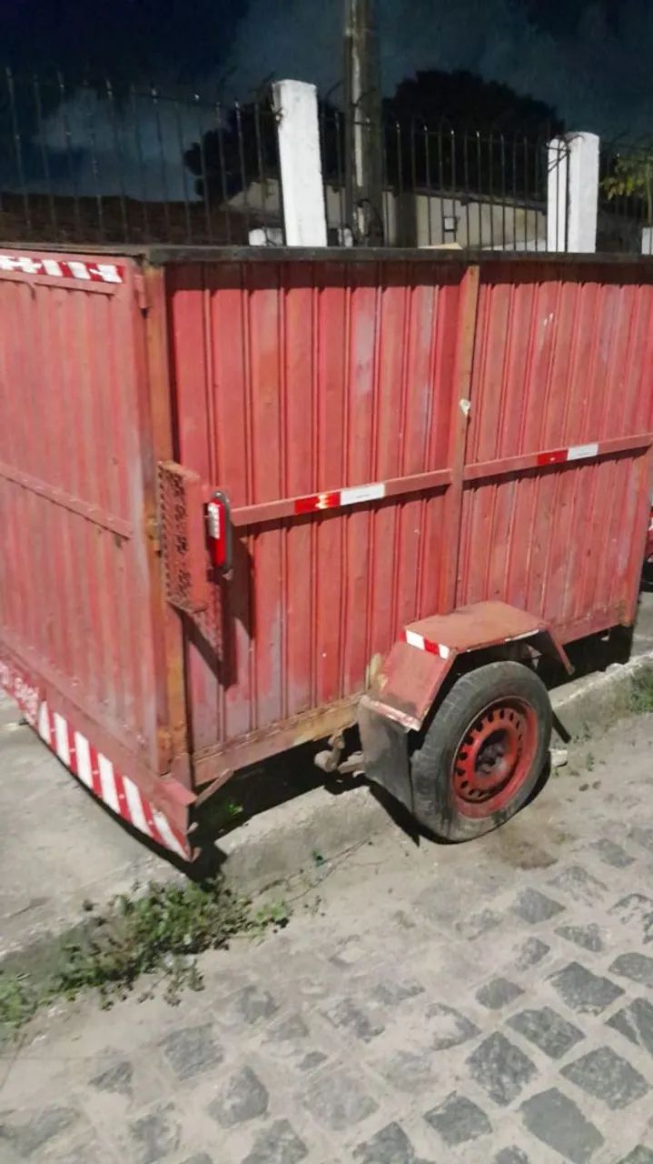 Vendo carrocinha baú 