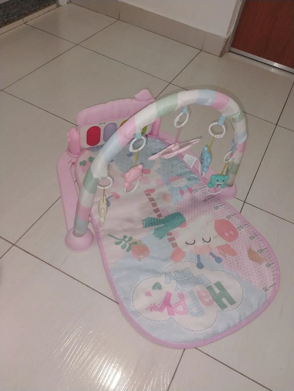 Tapete interativo para bebê