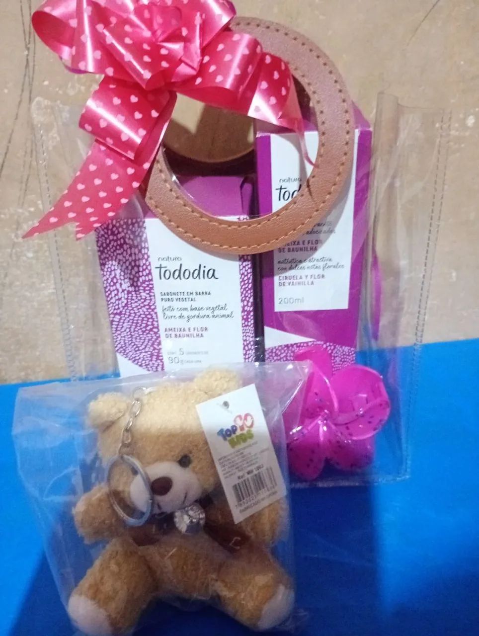 Kit Natura Ameixa e baunilha+ caixa de sabonete 