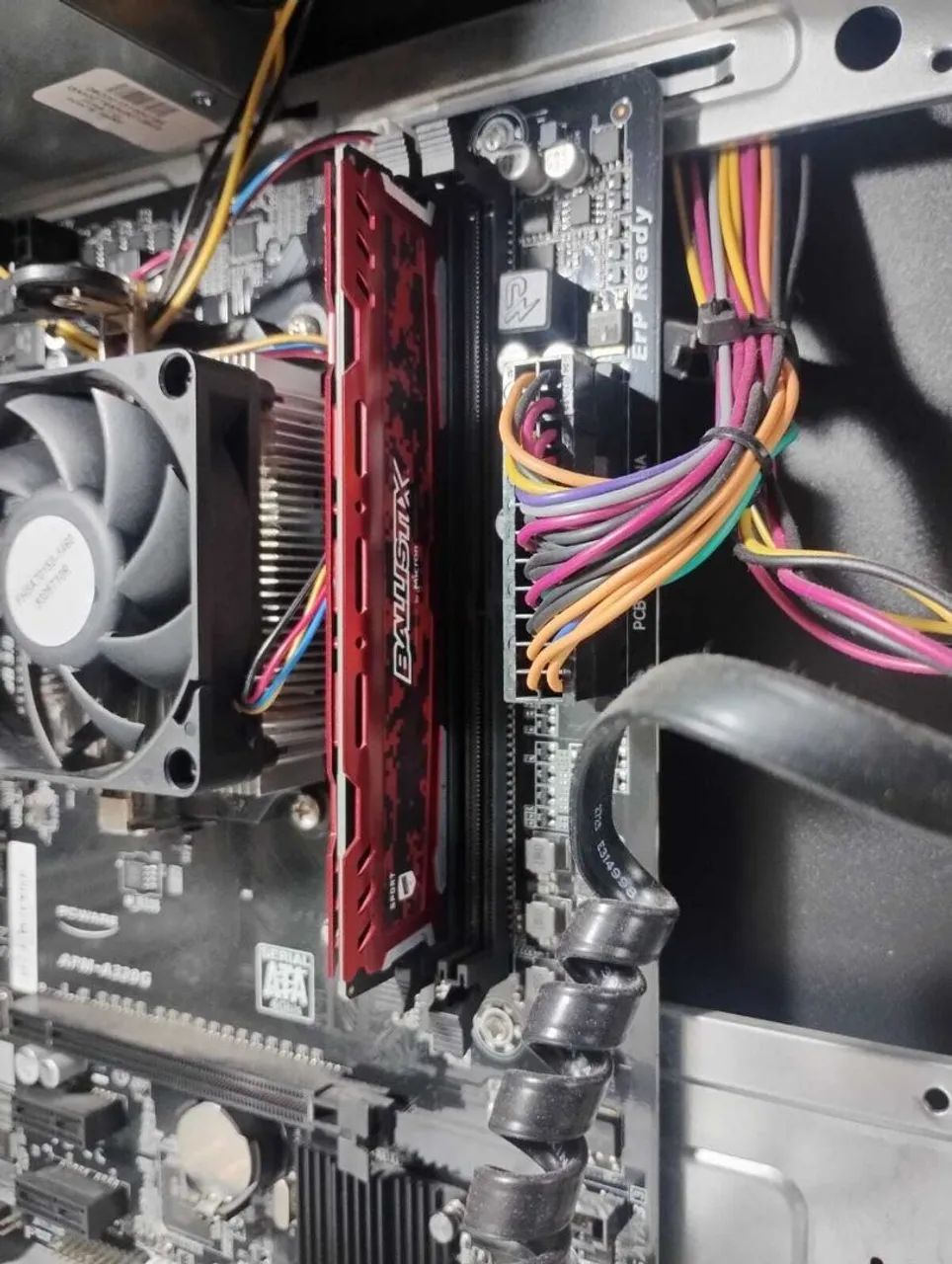 Computador Completo, 2 Monitores, PCWARE A320G AMD A8 9600 Radeon R7 - Foto 4