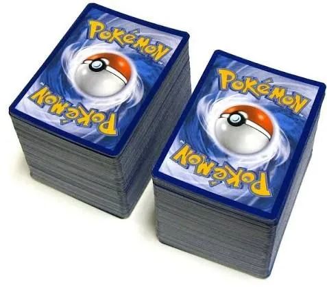 Kit com 100 Cards Pokémon TCG