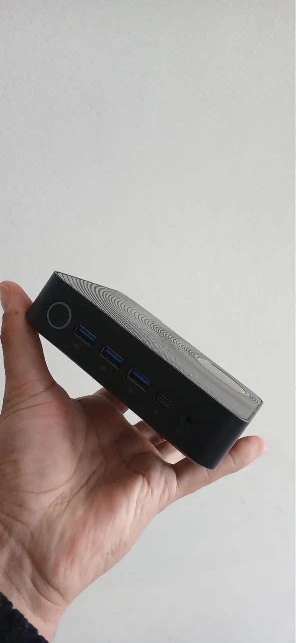 Mini computador Liva 4gb de RAM aceito trocas  - Foto 4
