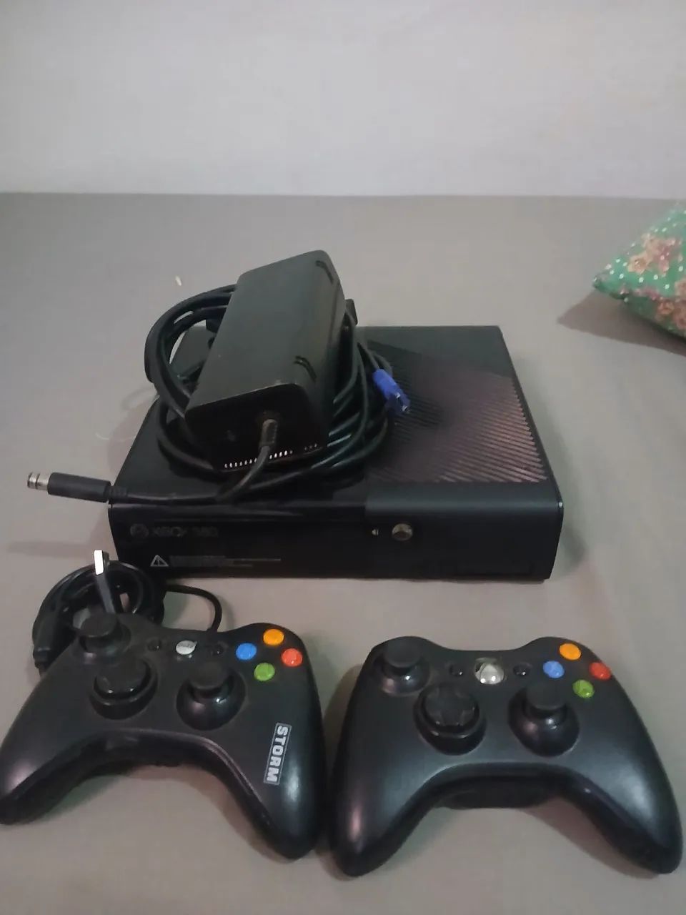 Xbox 360 completo 2 controles  - Foto 2