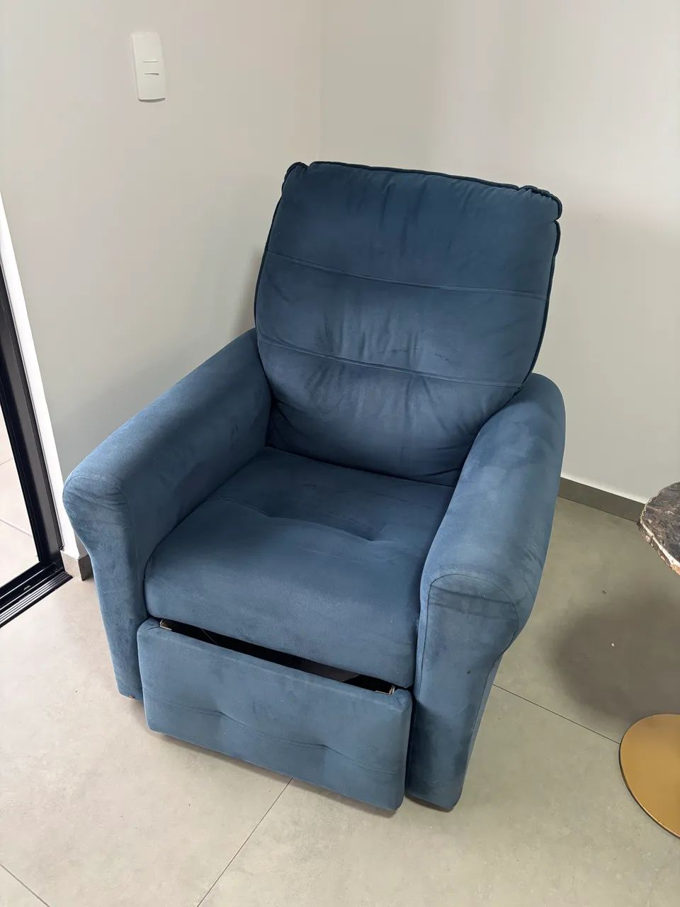 Poltrona reclinável 467353966478643201