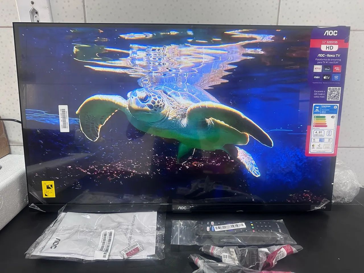 Tv smart 32 AOC nova lacrada 