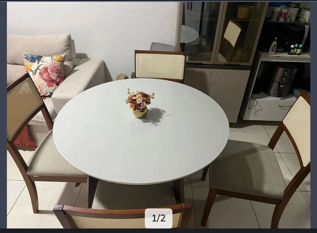 Vendo mesa de madeira 