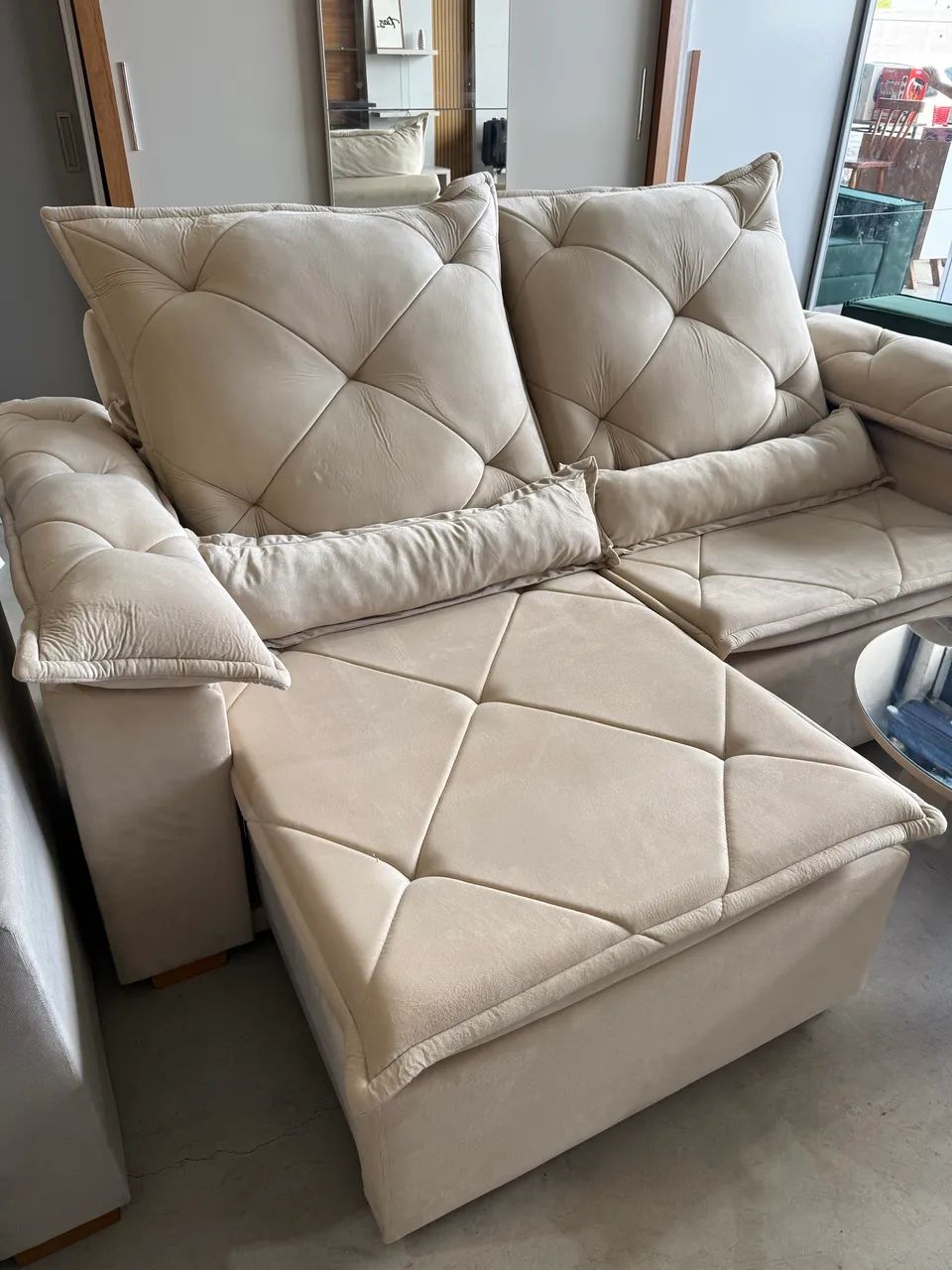 Sofa retratil reclinável com pilow top tecido jolie em Promoção!