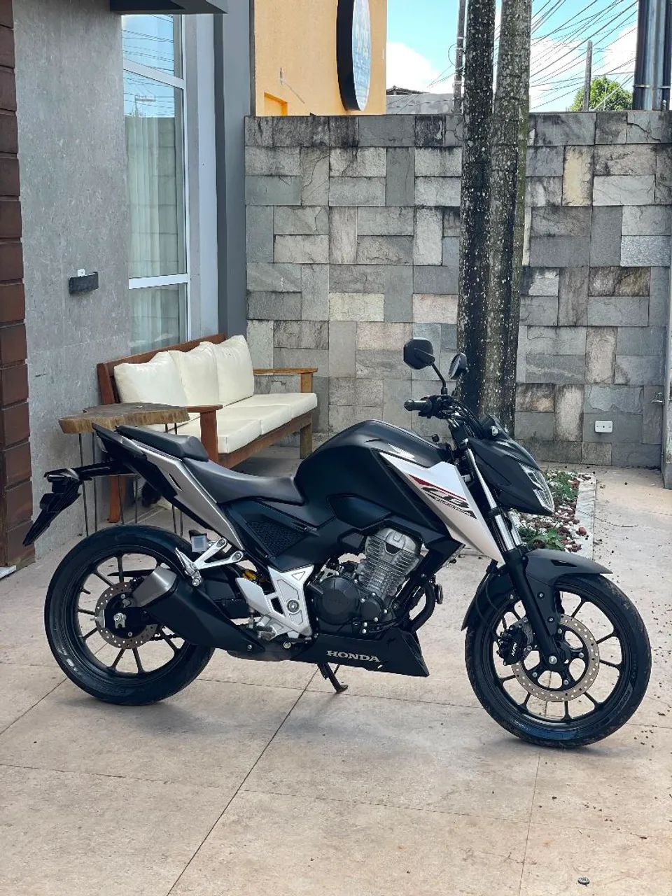 Twister CB 300F 2026
