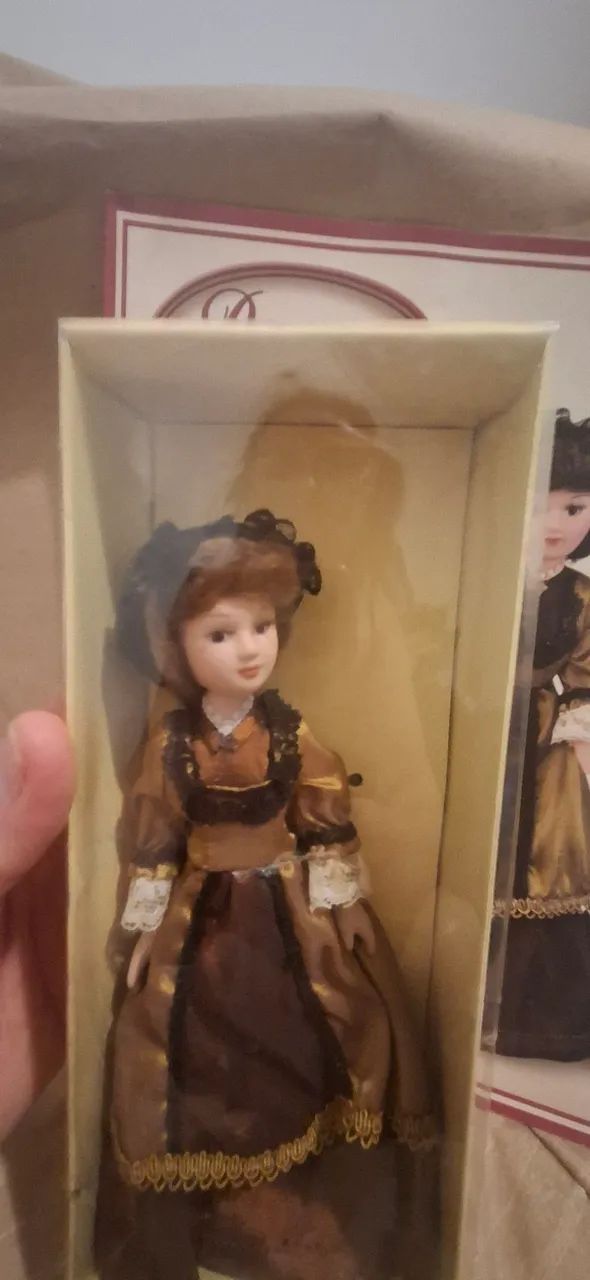 Boneca Damas da Época  - Foto 2