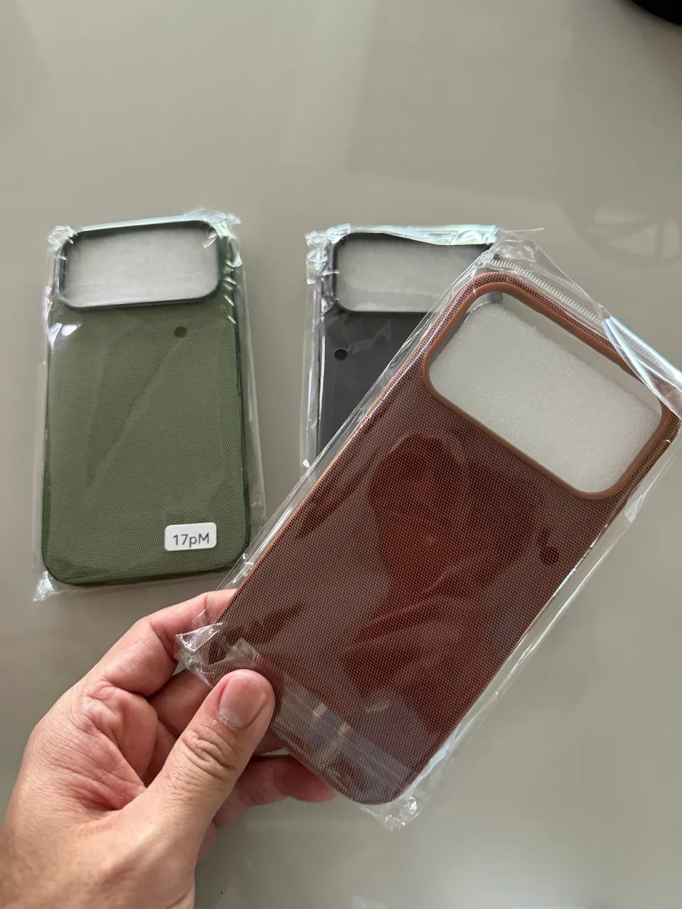 Capa iPhone 17 Pro Max Tecido Estilo Apple