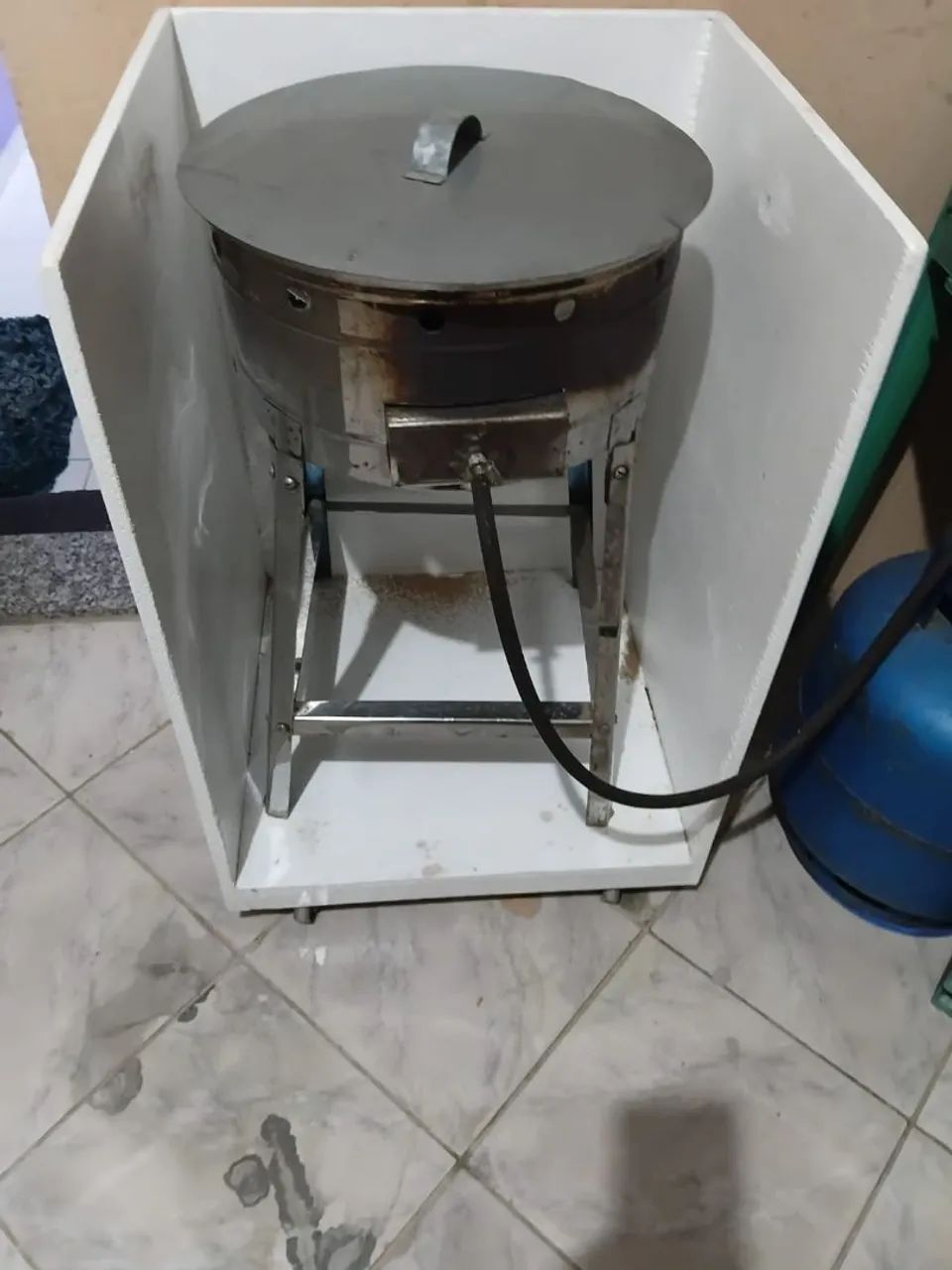 Fretadeira de pastel com suporte maneira