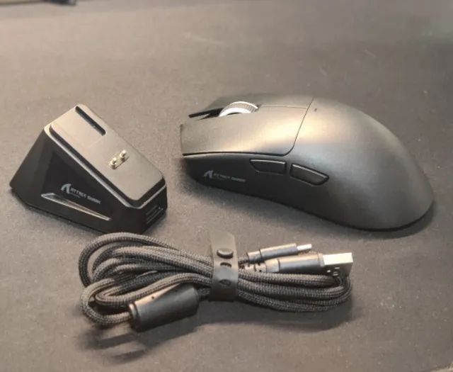 Mouse Gamer Attack Shark X11 Preto com Dock de Carregamento - Foto 2