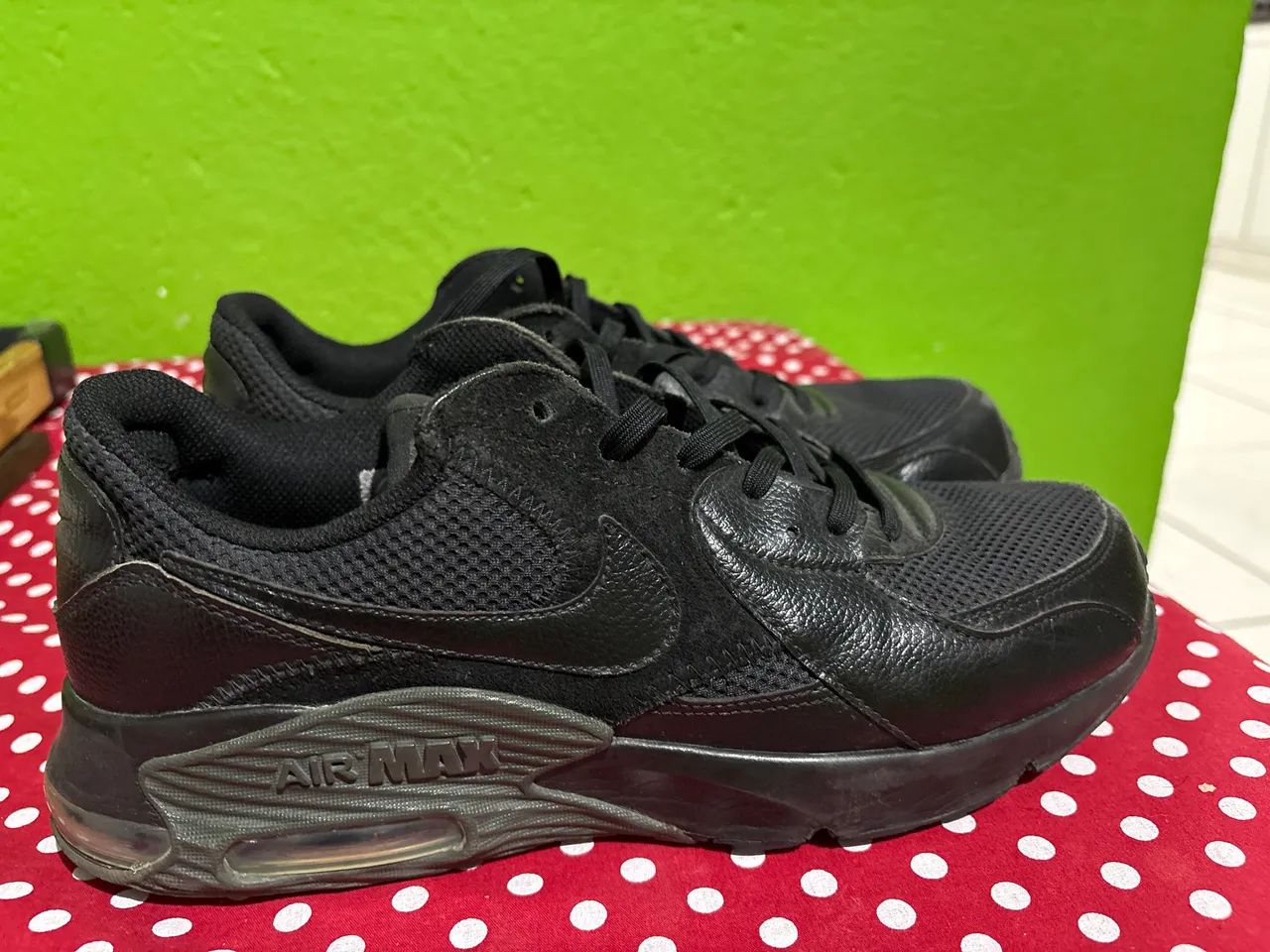 vendo air max exee preto 