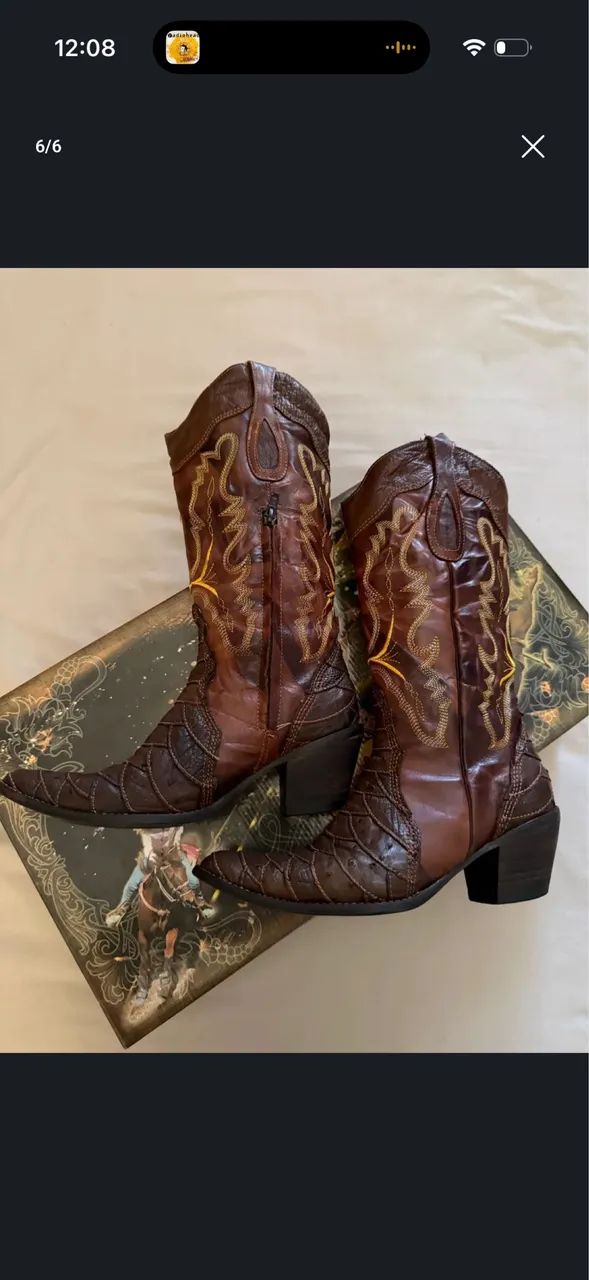 Bota feminina escamada em couro de avestruz  - Foto 3