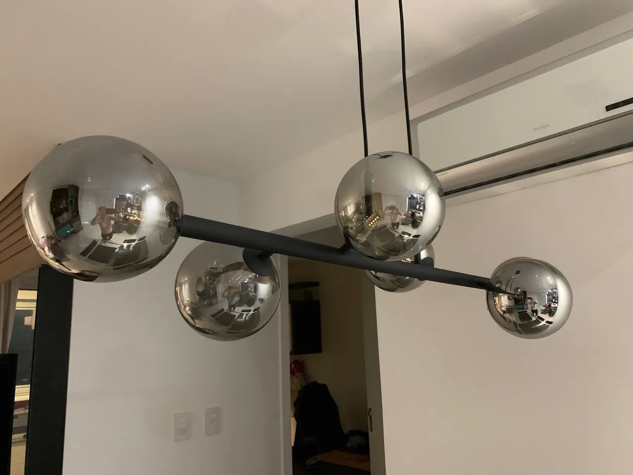 Pendente de 6 globos de vidro espelhado. - Foto 2