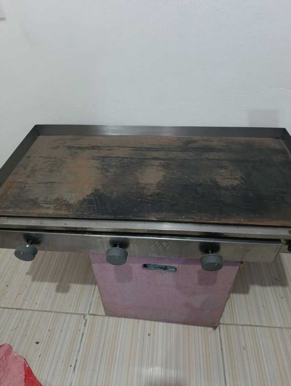 Chapa de Lanche e  Bifeteira a Gás 80 x 42 Cm  Marchesoni 3 Queimadores - Foto 3