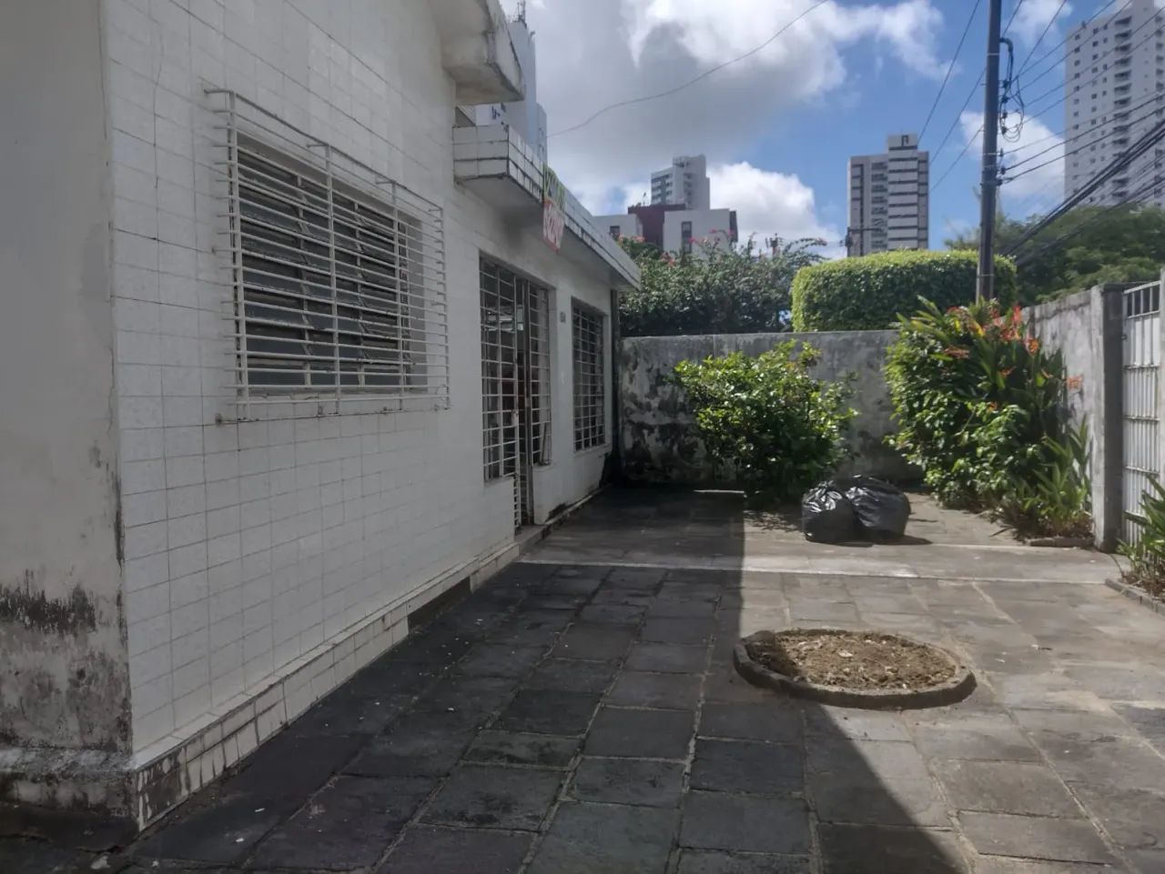 VENDO CASA COM 4 QUARTOS NO BAIRRO DA TORRE / RECIFE - Foto 5