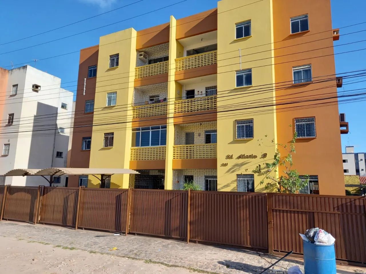 Alugo apartamento nos Bancários 