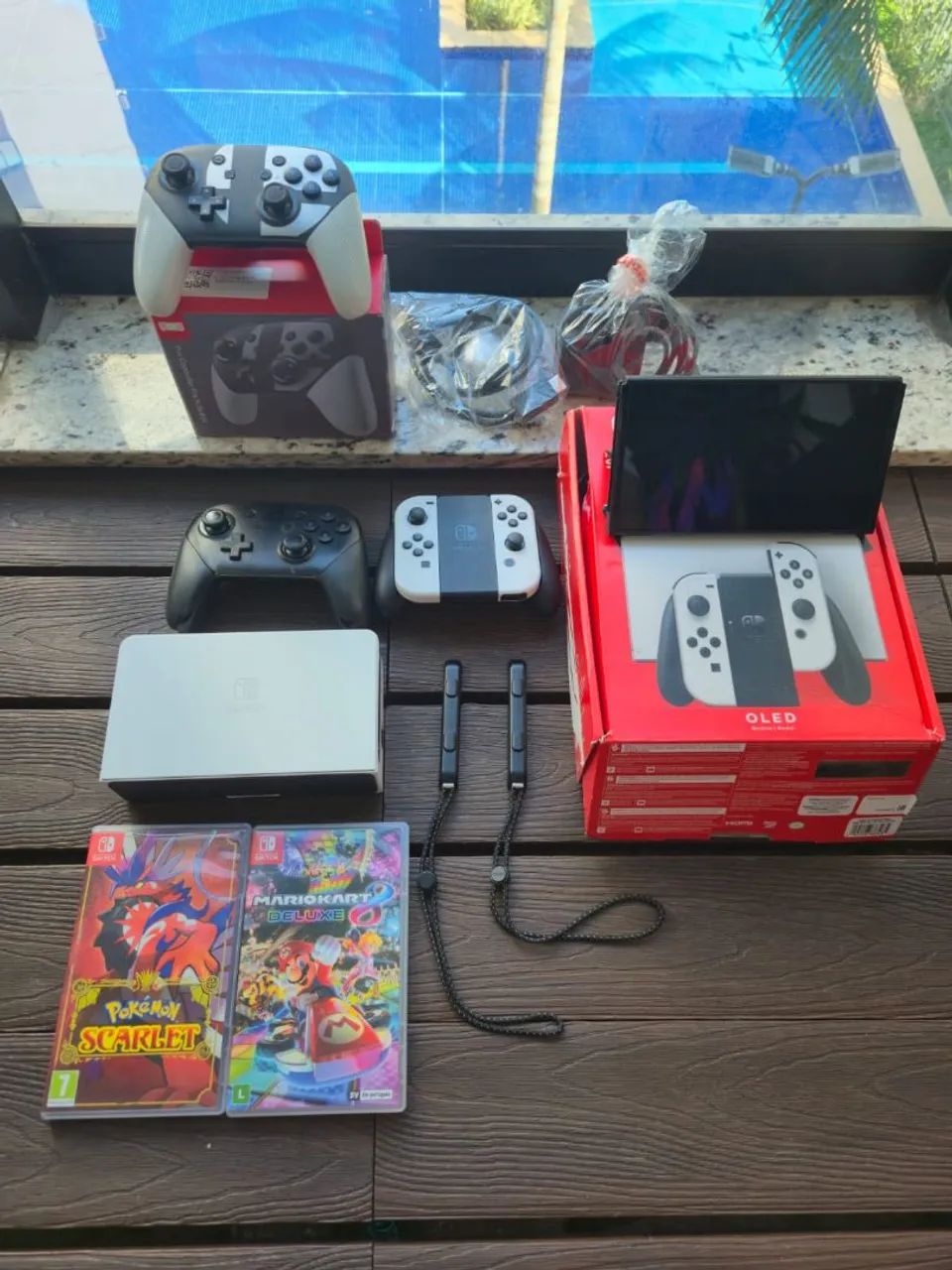 Nintendo switch com 2 jogos 2 pro controllers