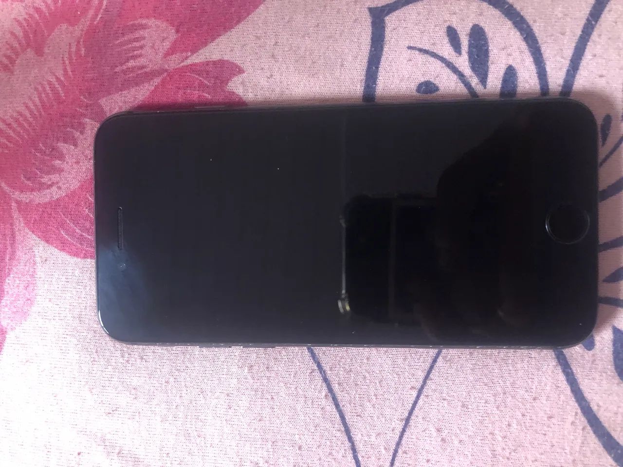 VENDE-SE IPHONE SE 2 GERAÇÃO BOM PRA XITA NO FREE FIRE - Foto 2