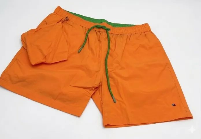 Short Tommy Hilfiger repelente à água Importado , 50% Off - Foto 2