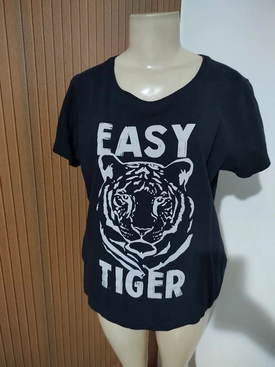 Blusinha t shirt preta 