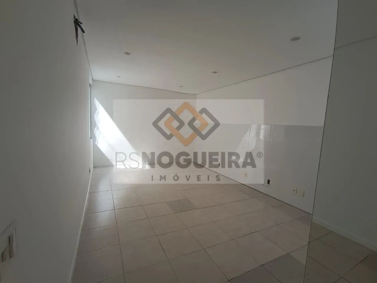 Loja comercial para Locação no bairro Estreito em Florianópolis-S - Foto 4