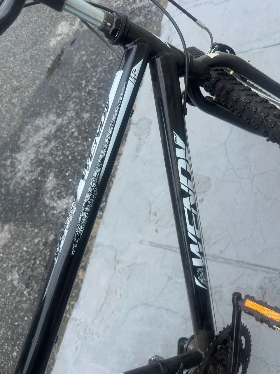 Bicicleta aro 26 novinha - Foto 5