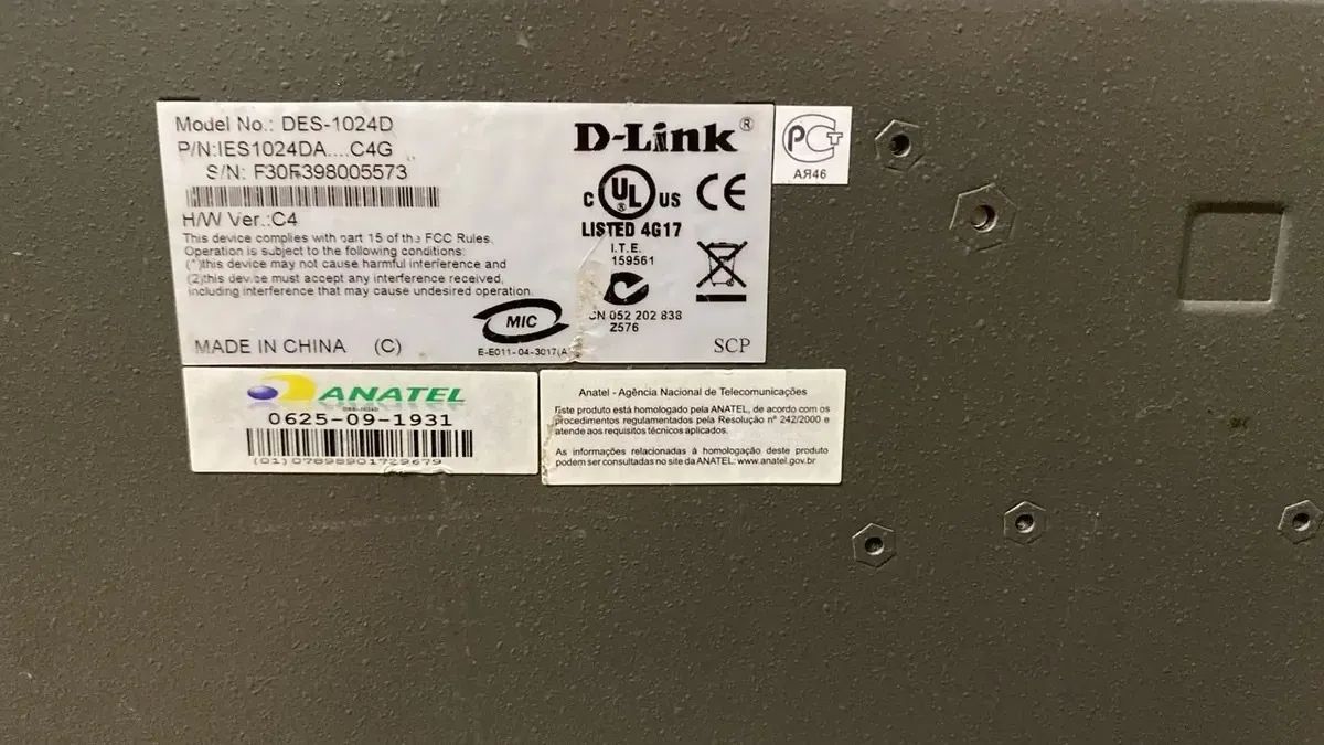 Switch D-link Des-1024d Fast Ethernet 24 Portas (usado) - Foto 3