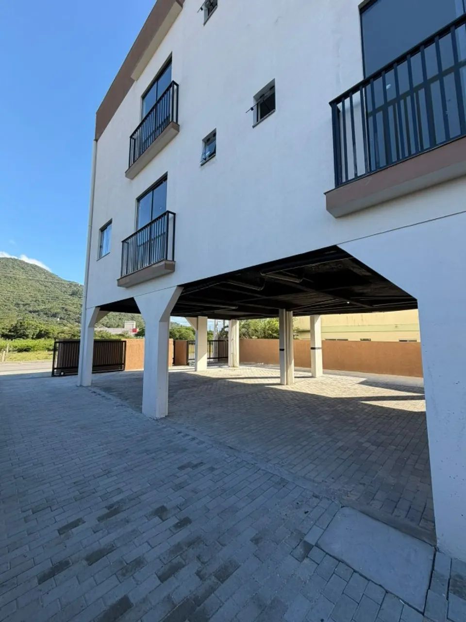 Studio no Ribeirão da Ilha - Pronto para morar - Sol da manhã com vaga - Foto 3