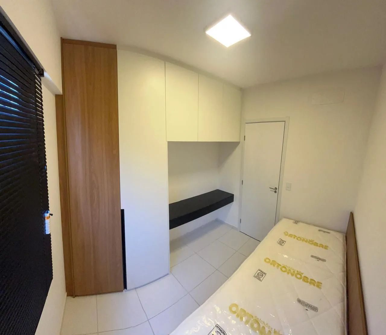 ALUGO APARTAMENTO COM 2 QUARTOS E VARANDA - EDF. FLOW - BOA VIAGEM  - Foto 9