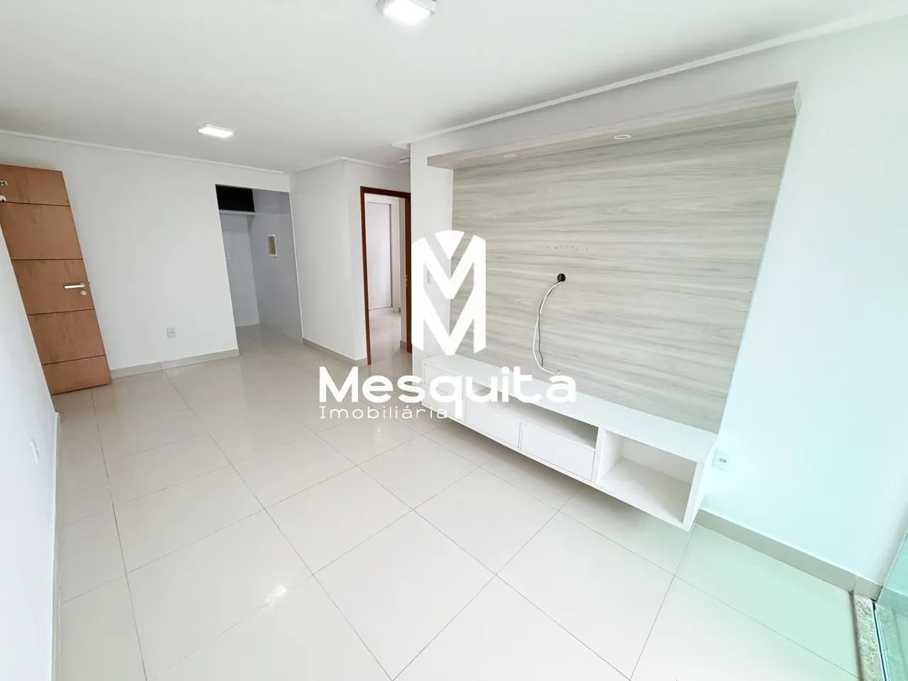 Apartamento com 02 quartos todo projetado para alugar em Intermares