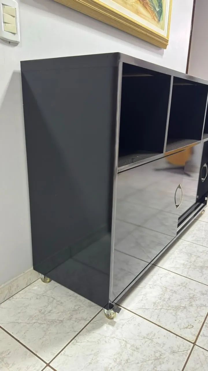 Estante Rack Multiuso com Nichos e Portas de Correr - Foto 2