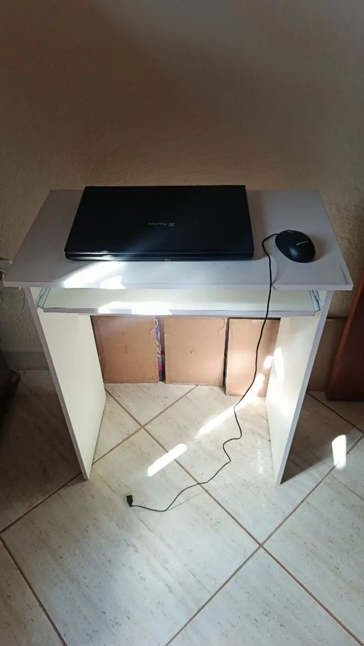 WHITE DESK / STUDY DESK466447834683156485