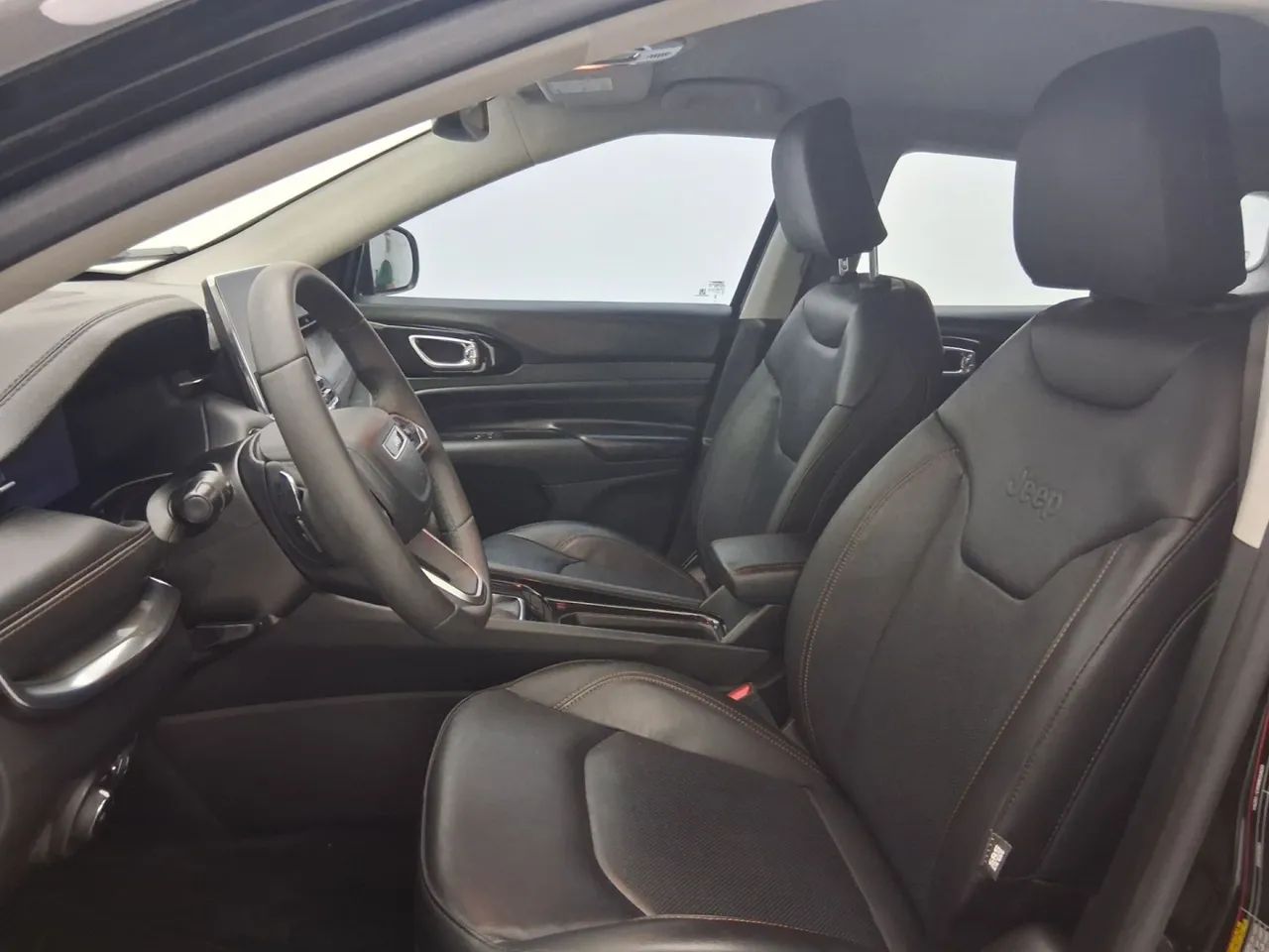 Jeep Compass LIMITED T270 1.3 TB 4x2 Flex Aut, foto 16 de 18