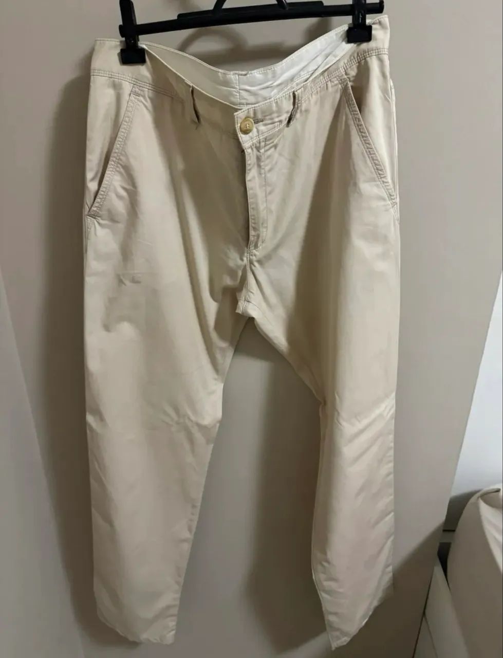 Calça Hugo Boss bege 