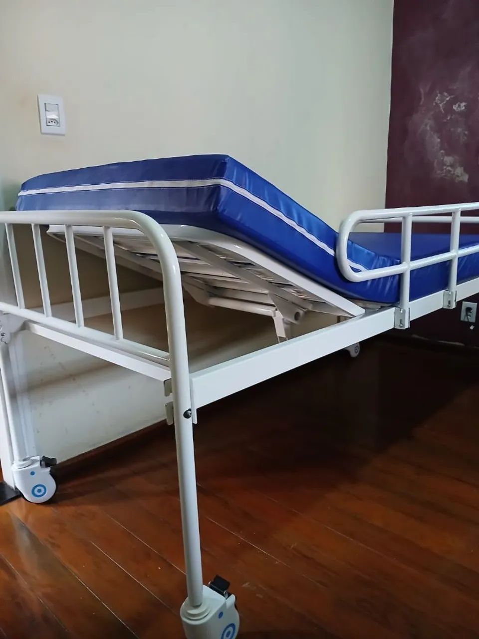 Cama hospitalar (sem colchão)