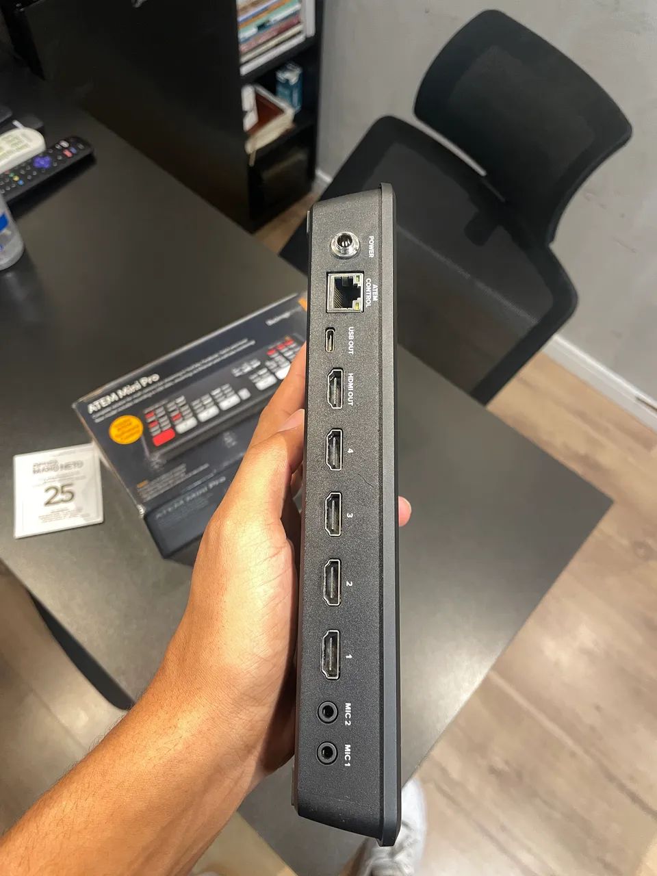 ATEM MINI PRO SEM NOVA - Foto 4