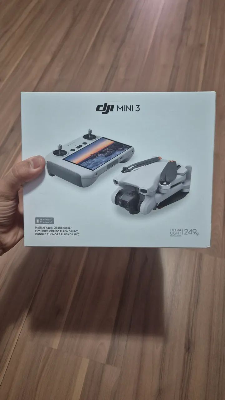 DJI Mini 3 - Combo Fly More com Controle com Tela (RC) + Acessórios - Foto 2