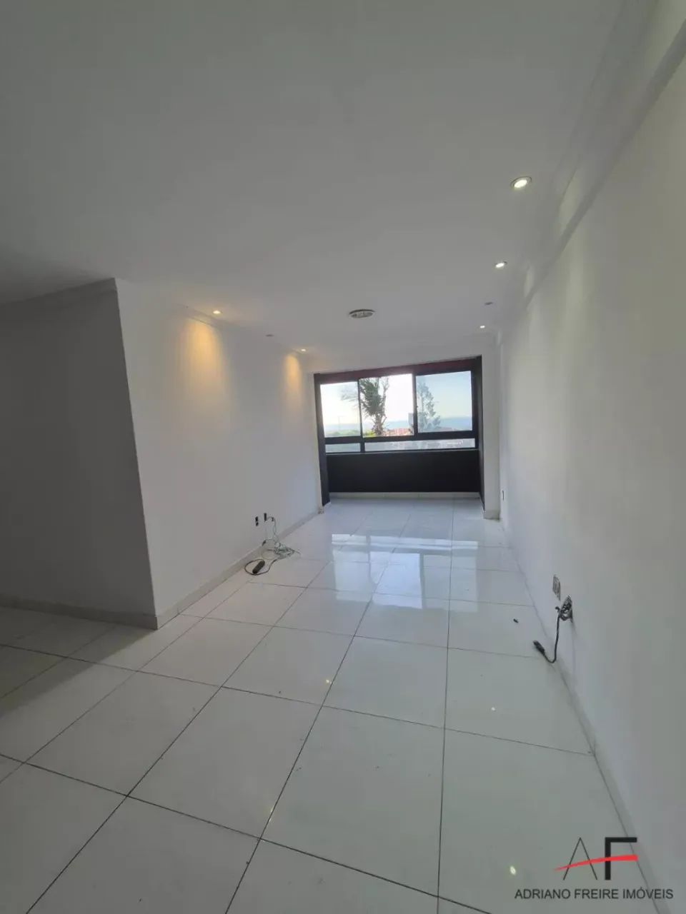 Apartamento mobiliado e projetado com 2 quartos no Edifício Caravelle Residence - Foto 2