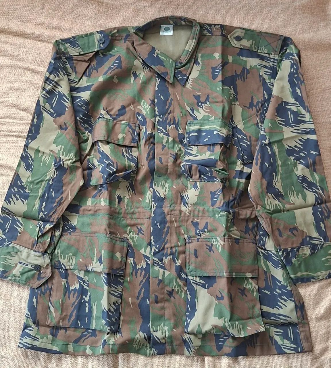 Casaco Camuflado