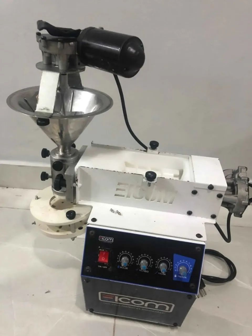 Máquina de salgados eicom