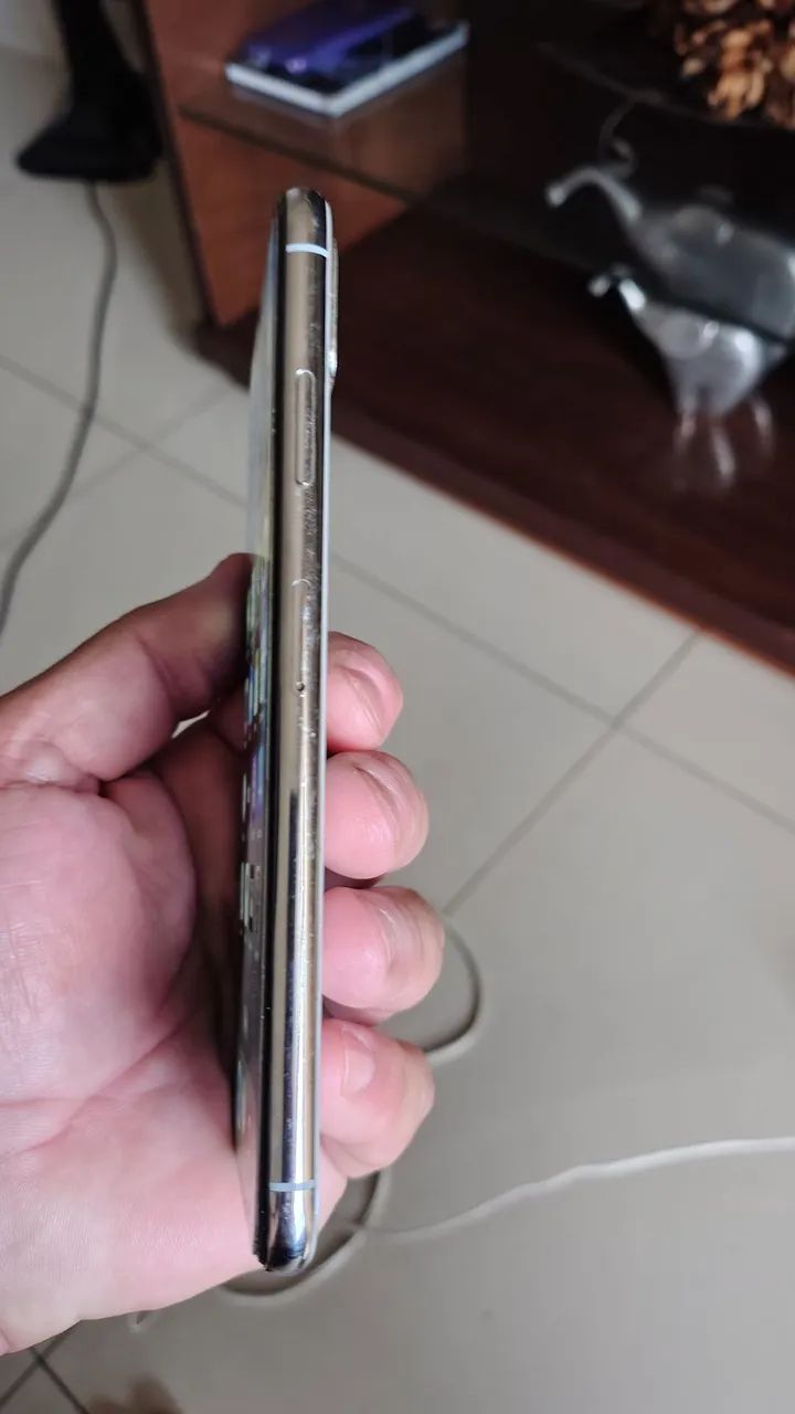 Iphne Xs Max usado! Poucas marcas de uso. - Foto 5