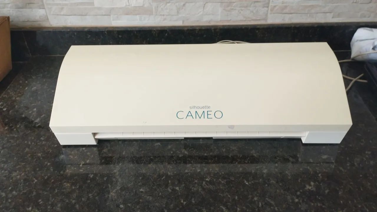 Silhouette cameo 3