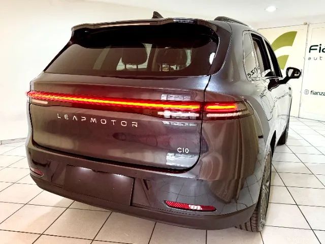 Leapmotor C10 REEV (Híbrido) 2027 - Foto 2