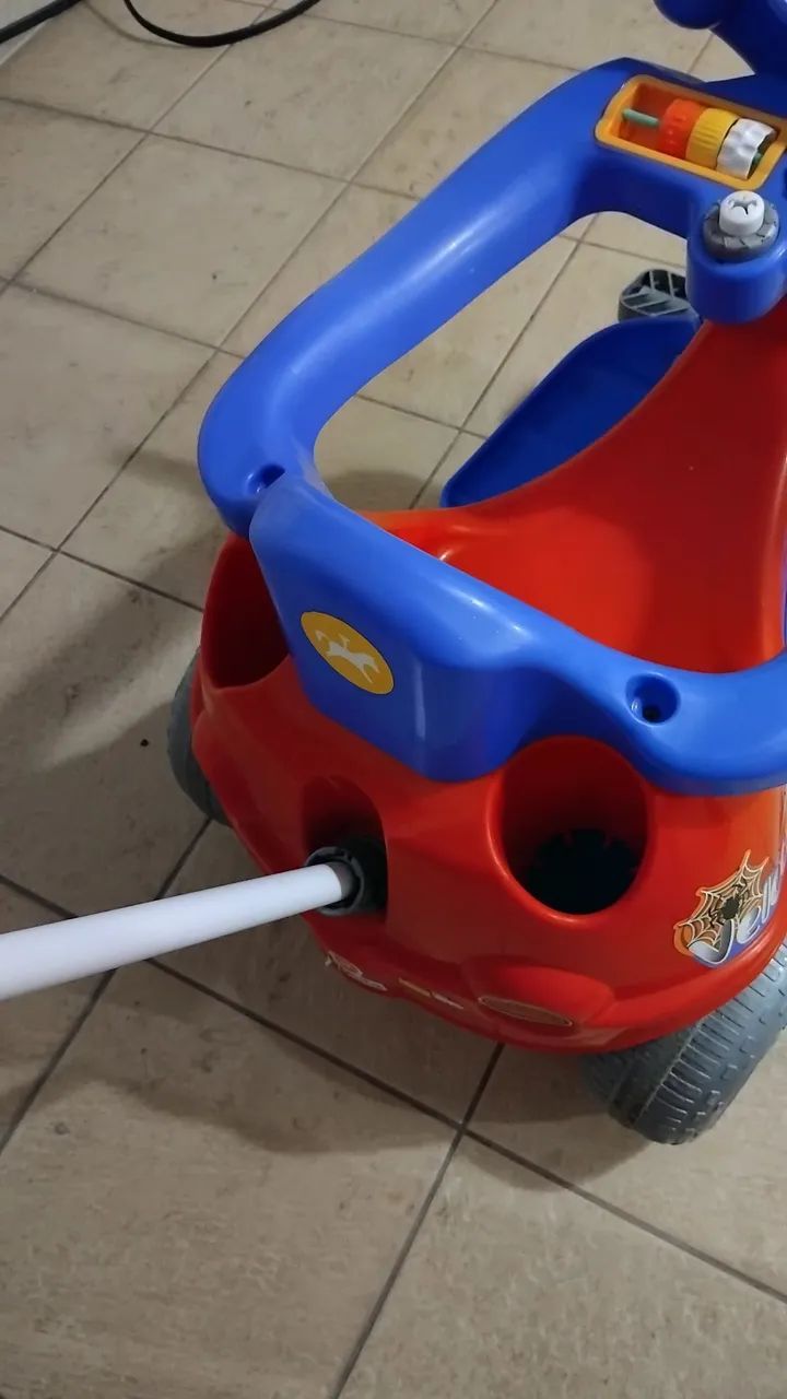 Carrinho para passeios bem resistente  - Foto 4